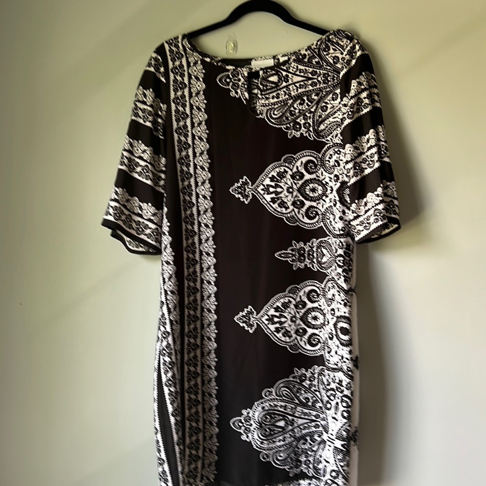 NY and Co black and white shift dress